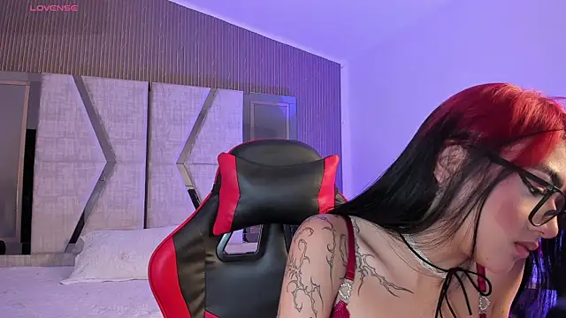 Show modela Nezukoo_1 na web-kameri