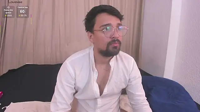 max_ed Webcam Show