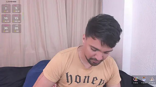max_ed Pertunjukan Webcam
