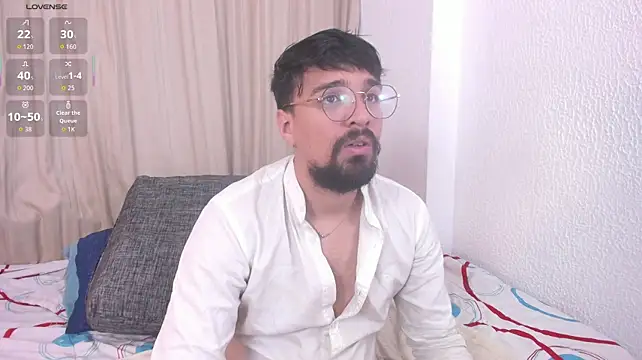 max_ed Show in webcam