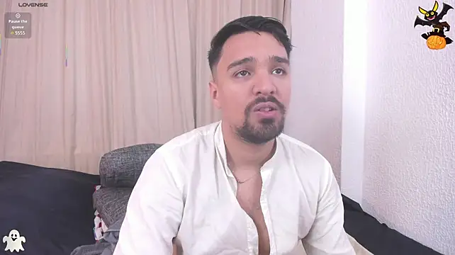 max_ed Pertunjukan Webcam