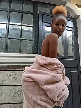 SaInTsUgAr – Live XXX-chat