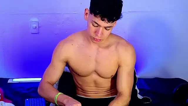 Luke_Muscle – Live XXX-chat