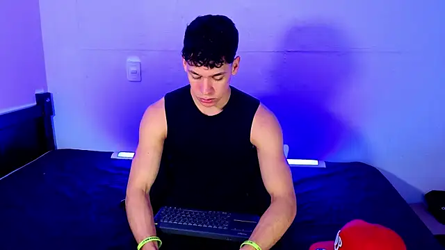 Luke_Muscle Webcam-Show