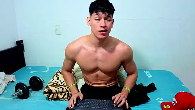 Luke_Muscle Webcam-Show