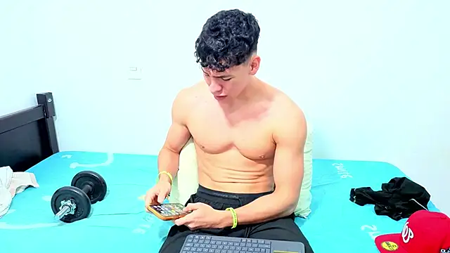 Pertunjukan Kamera Web Luke_Muscle