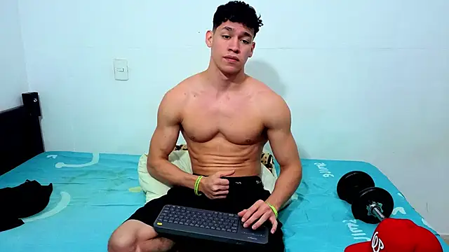 Luke_Muscle Webcam show