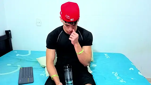 Luke_Muscle Webcam-Show