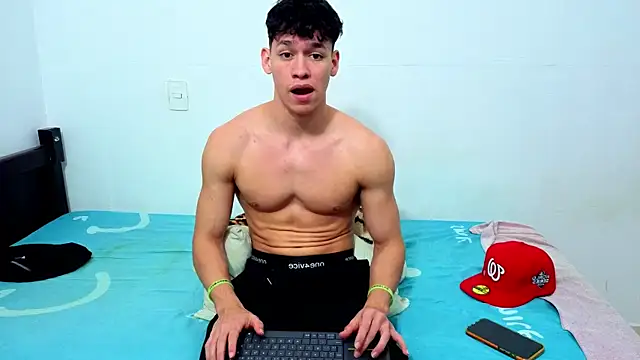 Luke_Muscle 在線直播表演