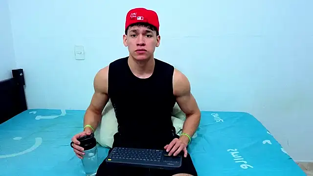 Pertunjukan Kamera Web Luke_Muscle