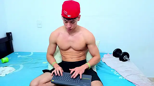 Luke_Muscle Webcam show