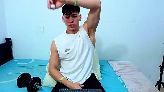 Luke_Muscle Pertunjukan Webcam