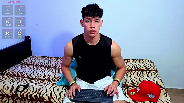 Luke_Muscle ওয়েবক্যাম শো