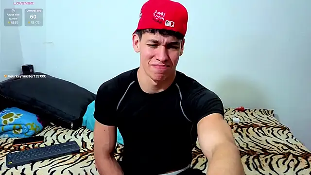 Luke_Muscle webkamerás műsora
