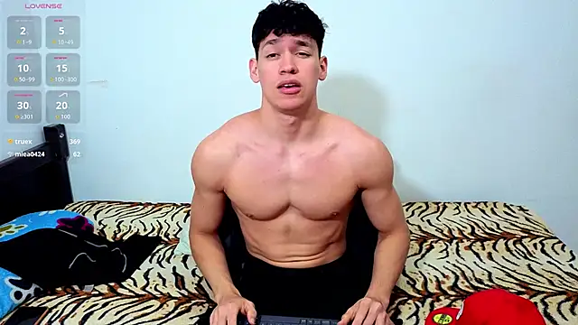 Luke_Muscleのウェブカメラショー