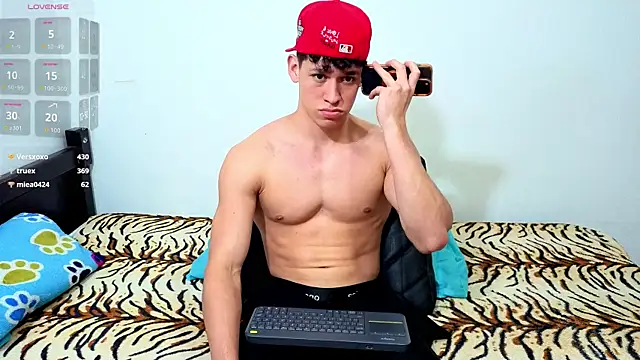 Luke_Muscle 网络视讯表演