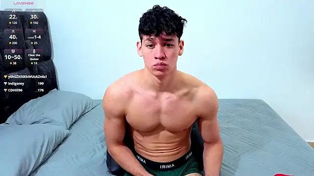 Luke_Muscle Adlı Modelin Web Kamerası Şovu