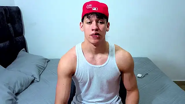 Pokazy przed kamerką – Luke_Muscle