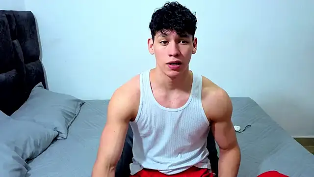 Luke_Muscle's Webcam Show