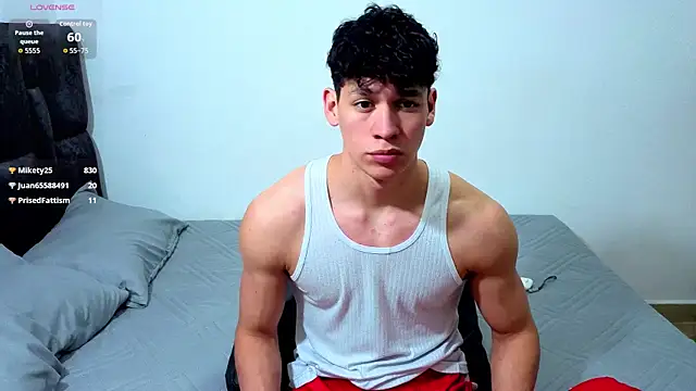 Luke_Muscle: вебкам-шоу