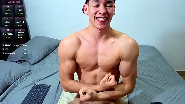 Luke_Muscle Webcam Show