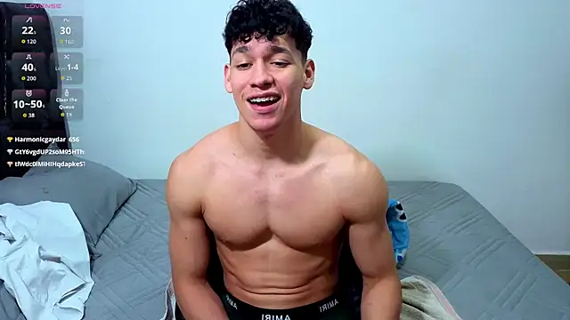 Show de Luke_Muscle na webcam