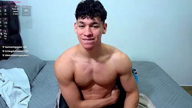 Luke_Muscle Show Webcam