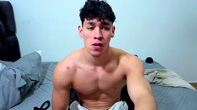 Luke_Muscleのウェブカメラショー