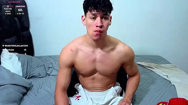 Luke_Muscle Show Webcam