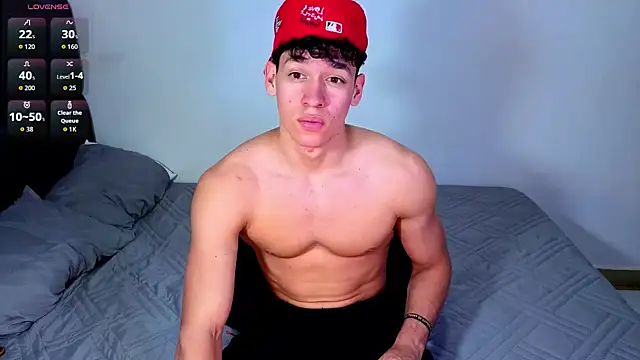 Show de Luke_Muscle na webcam