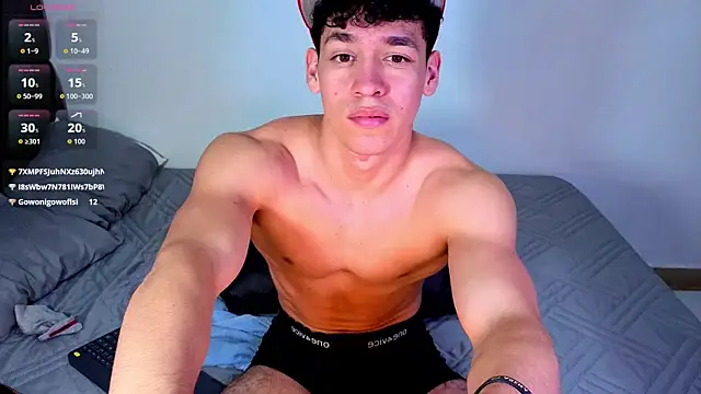 Show de Luke_Muscle na webcam