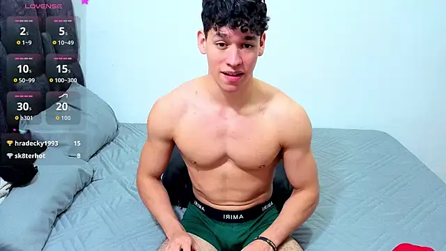 Luke_Muscle Show Webcam