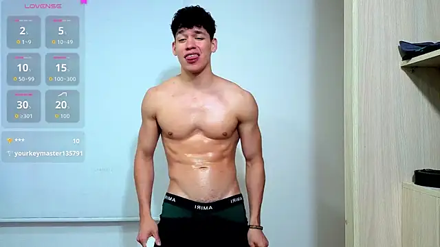 Luke_Muscleのウェブカメラショー