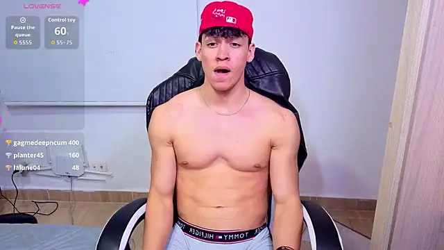 عرض كام Luke_Muscle