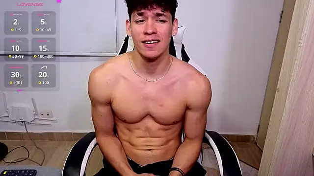 Luke_Muscle's Webcam Show