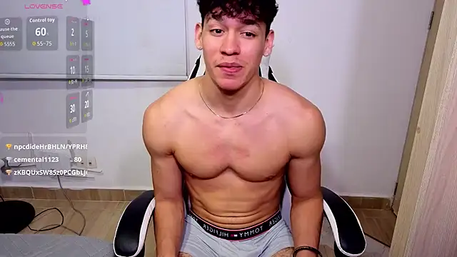 Pertunjukan Kamera Web Luke_Muscle