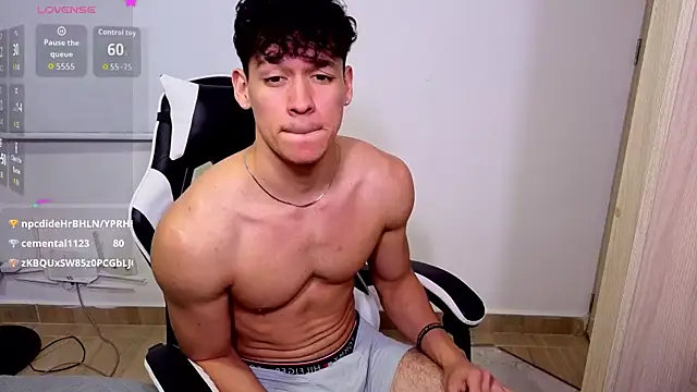 Pertunjukan Kamera Web Luke_Muscle