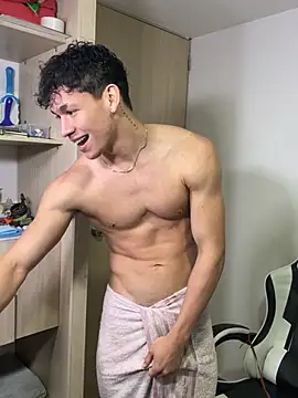 Luke_Muscleのウェブカメラショー