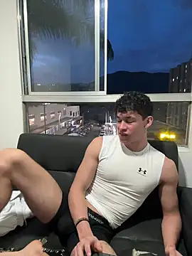 Luke_Muscle webkamerás műsora