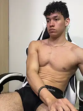 Luke_Muscle 在線直播表演