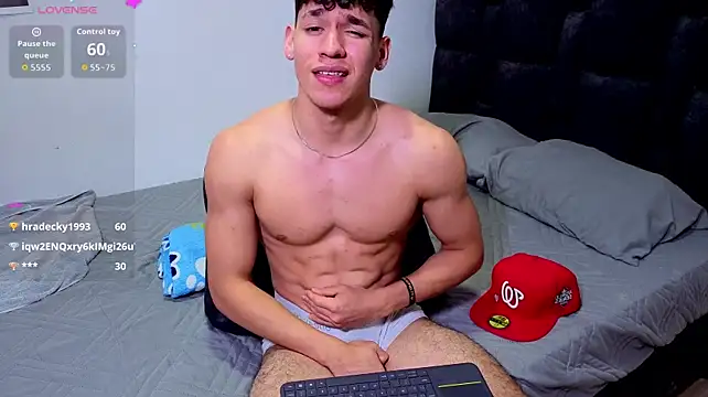 Luke_Muscle webkamerás műsora