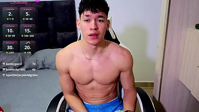Show de Luke_Muscle na webcam