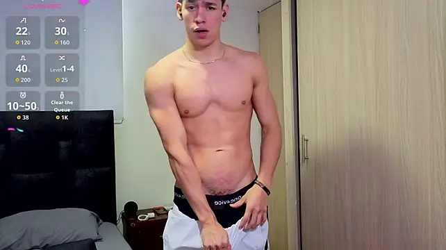 Luke_Muscle Adlı Modelin Web Kamerası Şovu