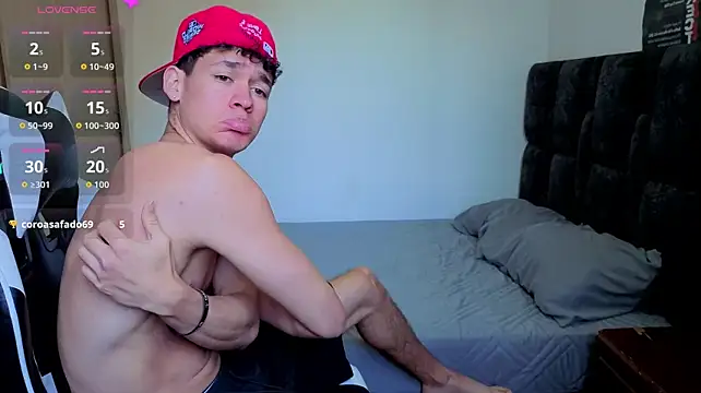 Luke_Muscle Show Webcam