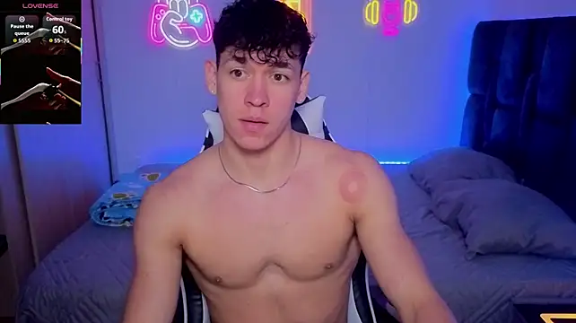عرض كام Luke_Muscle