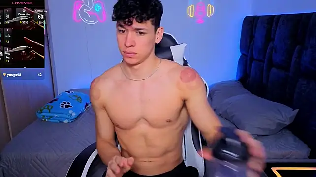 Luke_Muscle Шоу с уебкамера