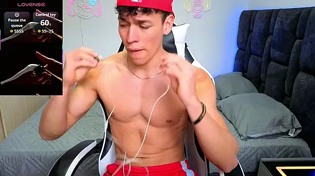 Luke_Muscle Webcam-Show