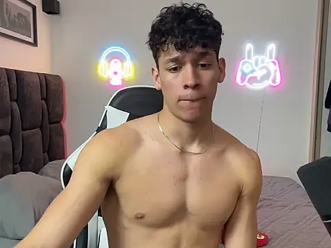 Pertunjukan Kamera Web Luke_Muscle