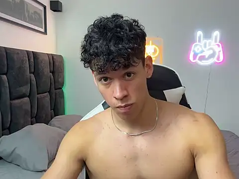 Luke_Muscleのウェブカメラショー