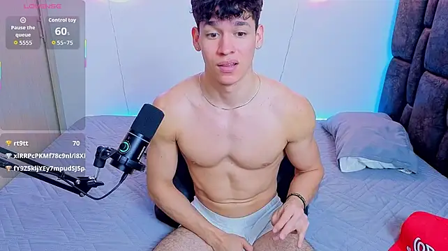 Luke_Muscle 网络视讯表演